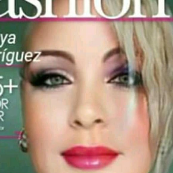 Meet your Posher, Erenya - Picture 1 of 1